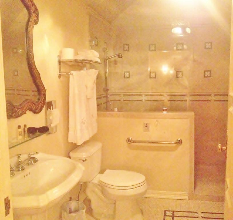 The Hotel Magnolia Foley Room photo
